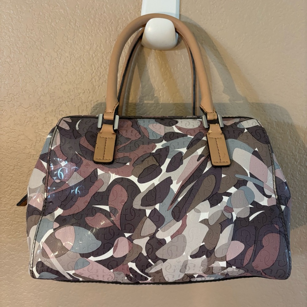 🔥Guess Multicolor Camouflage Satchel - Picture 6 of 14